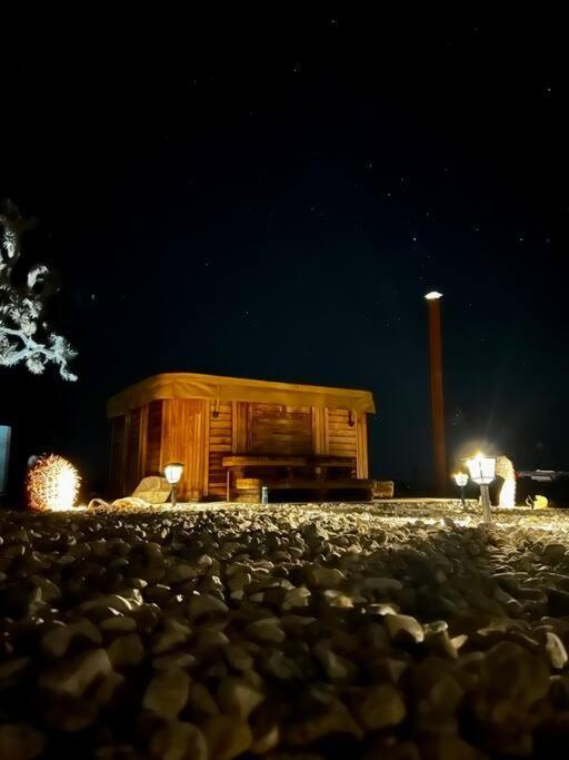 The Desert Shire Stargazing,Cold Plung & Largespa Yucca Valley Exterior photo